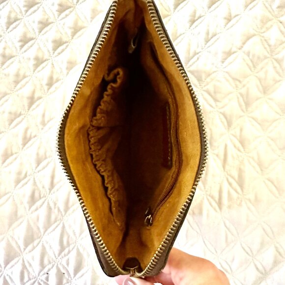 Patricia Nash Leather Floral & Map Print Wristlet – 100% Leather – NWOT - Picture 7 of 9